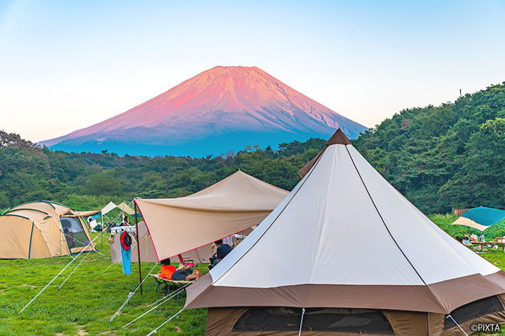 一个可以看到富士山景色的露营地。