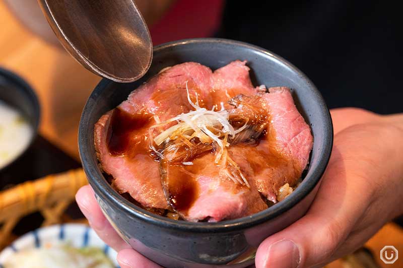 Japanese Wagyu beef roastbeef in the Meat hitsumabushi Hanakago sampler set