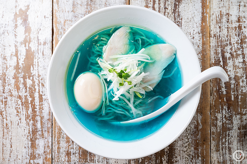 鶏清湯 青, Clear Chicken Soup Blue 900 JPY (tax included)