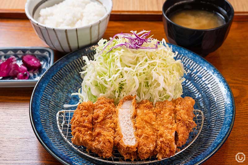 上野のとん久の上ロースかつ定食