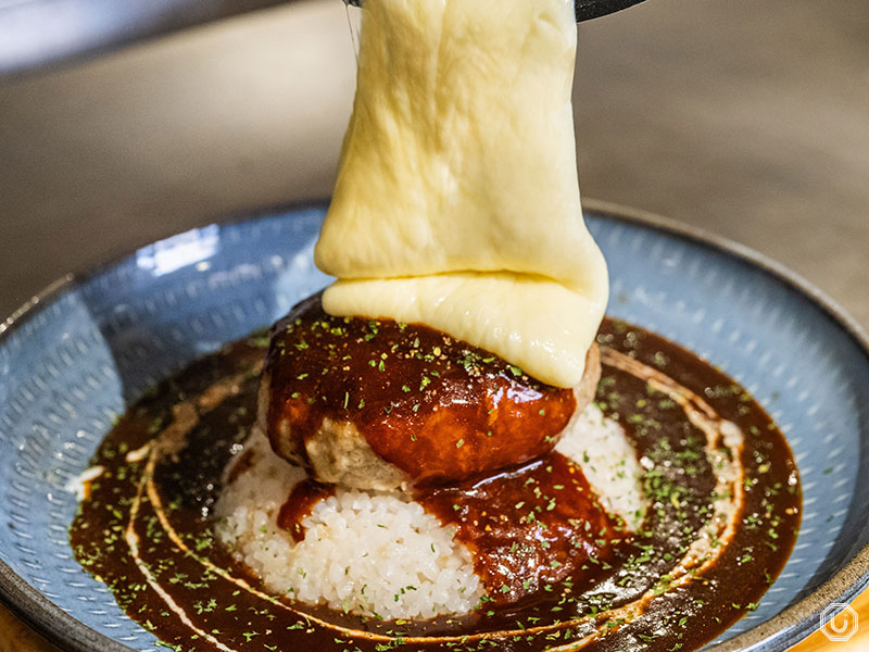 Premium Hamburger omelet rice at Ikura Shibuya