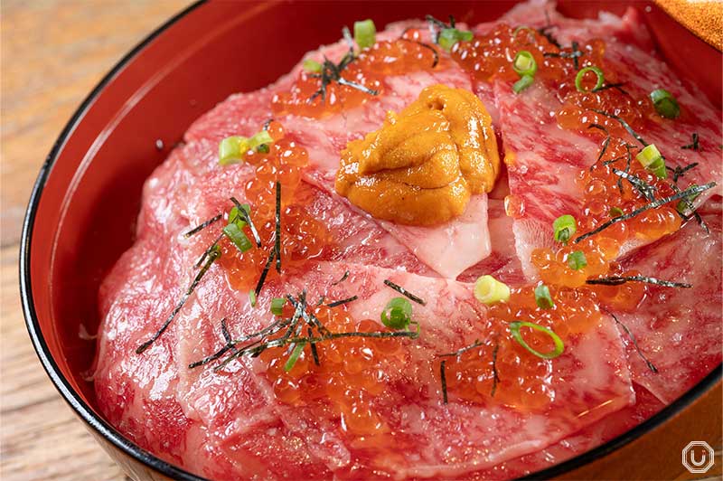 Wagyu and uni rice bowl at Yakiniku ZENIBA in Shibuya