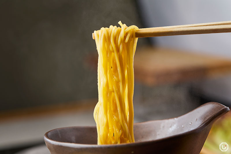 Chinese-style noodles included with the shabu-shabu course