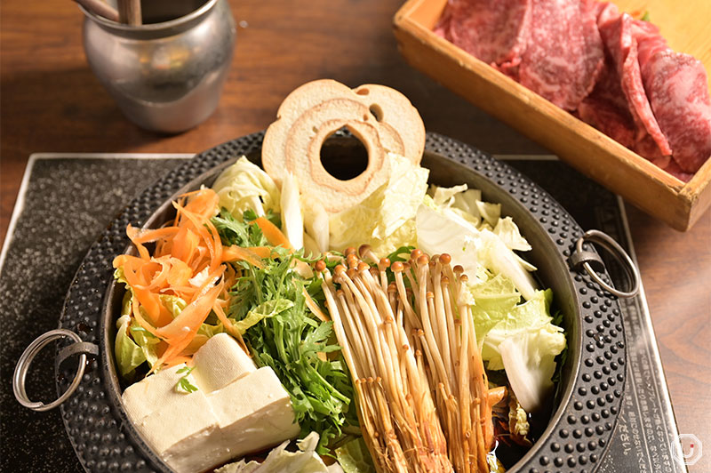 Sukiyaki at Akutoridaikan Nabenoshin in Shibuya