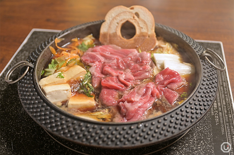 Sukiyaki at Akutoridaikan Nabenoshin in Shibuya