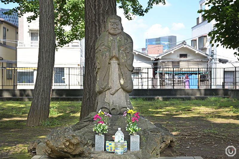 Statue of Kishimojin