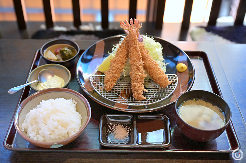 エビフライ定食