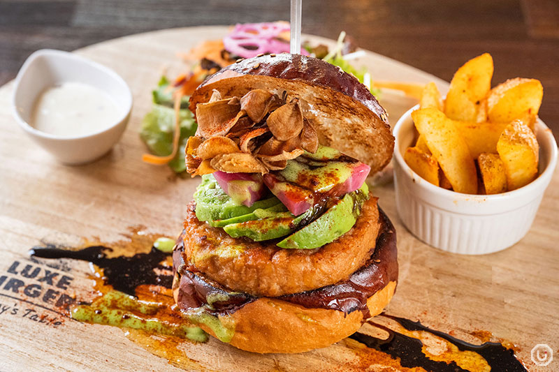 Vegetarian Burger at LUXE BURGERS & Sunny’s Table Asakusa