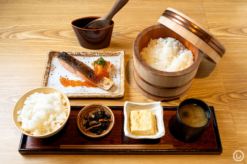 Salt-grilled Salmon Roe and Japanese Radish Set Meal