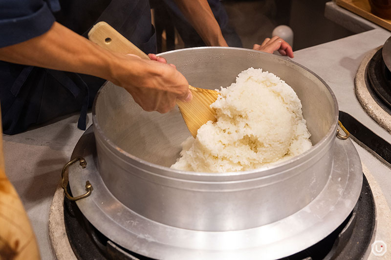 浅草の梅と星の羽釜で炊くご飯