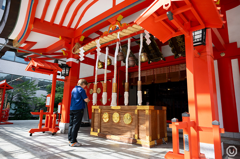 A Must-Visit Spot in Shinjuku! Discover Hanazono Shrine, the Guardian ...