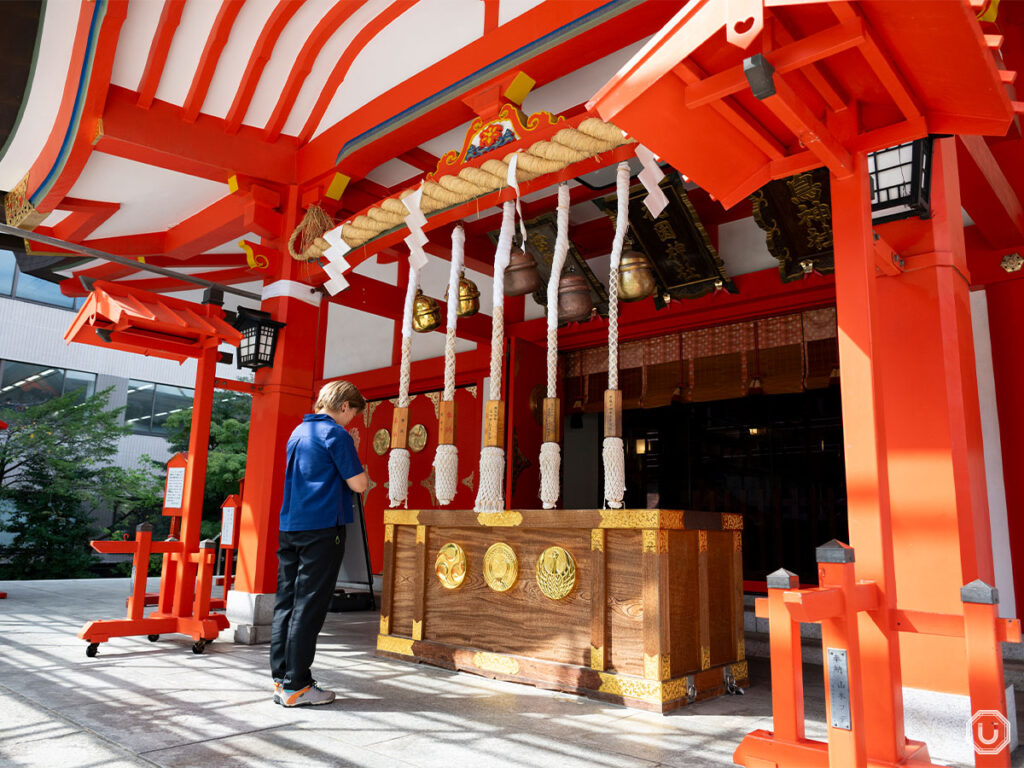 花園神社