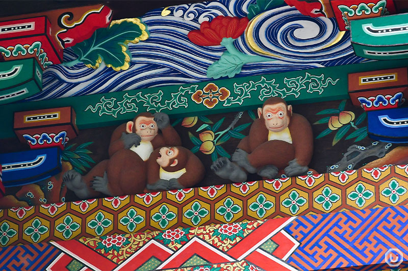 Ogenki Sanzaru, the three lively monkeys at Chichibu Shrine