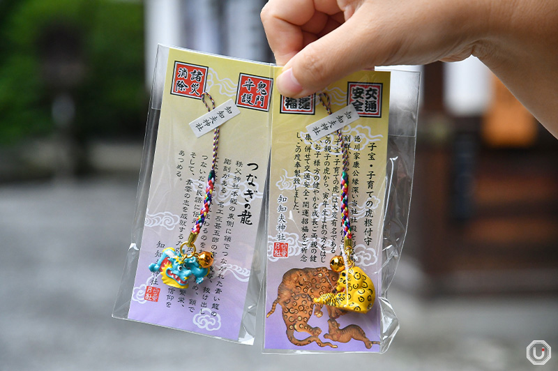 worship hall carving amulets at Chichibu Shrine