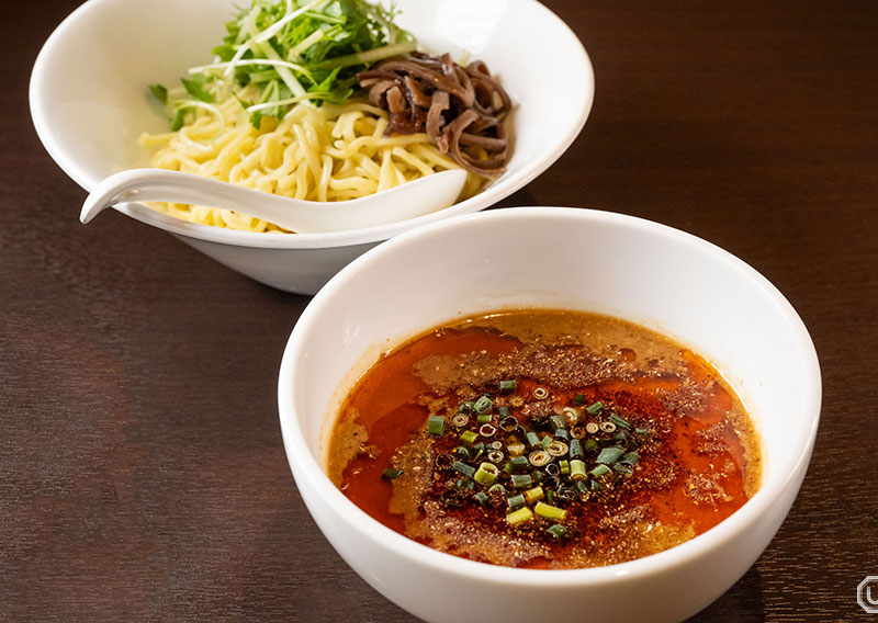 Szechuan dish of noodles with dipping sauce at Shisen Tantanmen Aun in Yushima