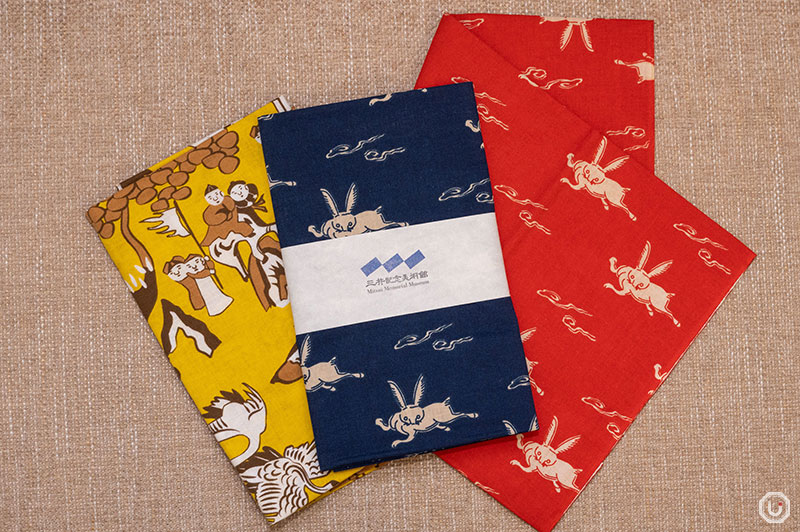 Hand towel at Mitsui Memorial Museum in Ginza