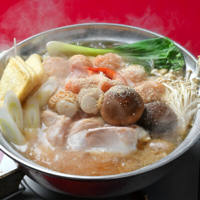 秘伝の鶏ソップ鍋が絶品！落ち着いた和空間でじっくり堪能【ちゃんこ