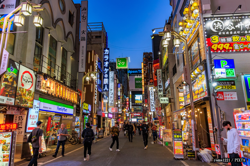 Kabukicho in early evening