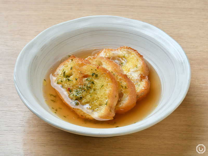 Garlic toast at Choi Oden
