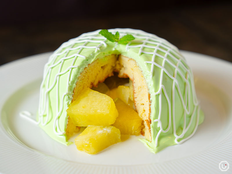 Melon pancake at Cafe Bridge in Ginza