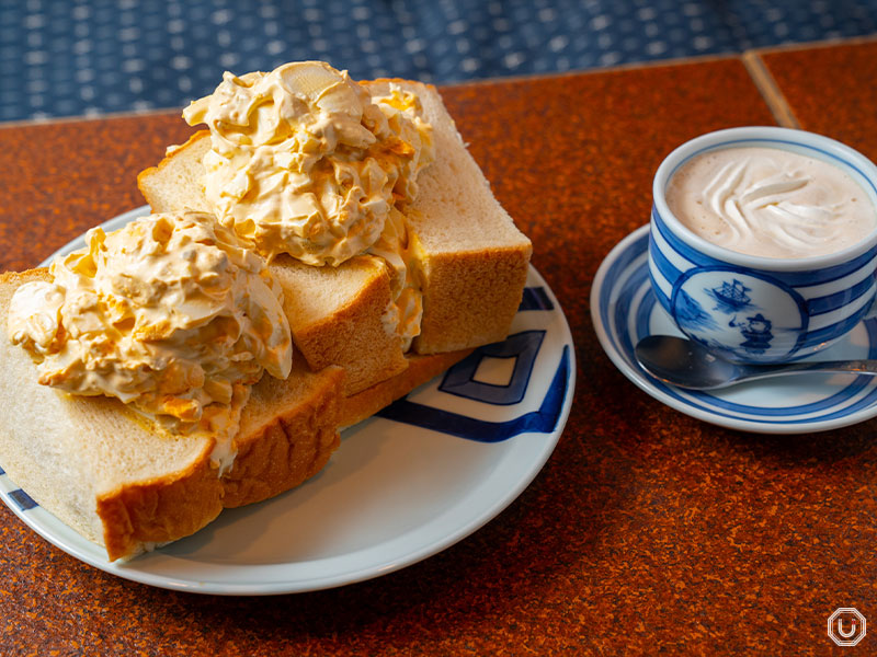 cafe au lait and egg sandwich at Kissa American in Ginza