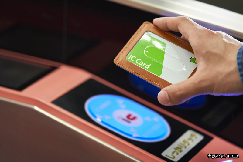 Using an IC card to ride the train in Japan