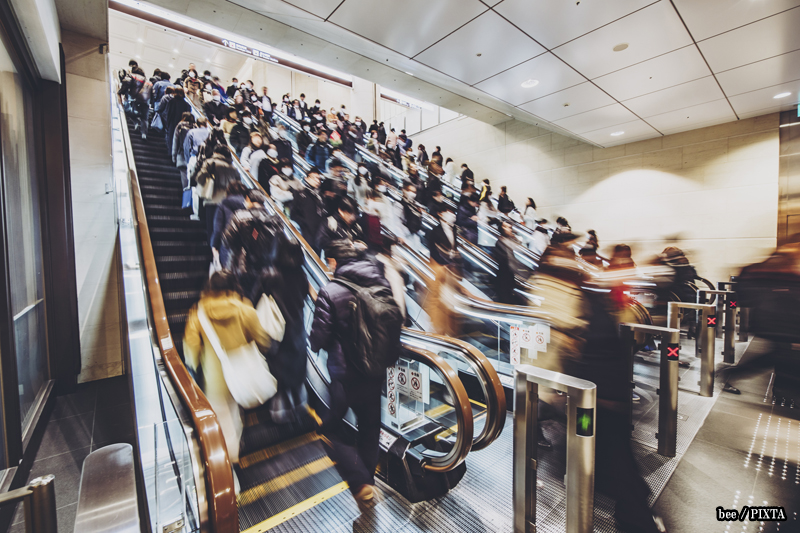 crowded escalator in Japan