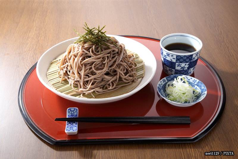 Photo of soba noodles with chopsticks