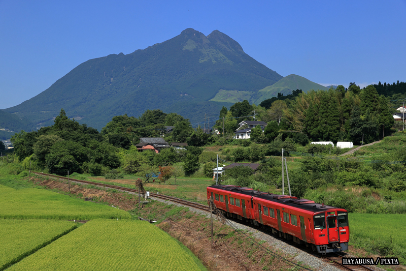Kyushu Kyudai Line train