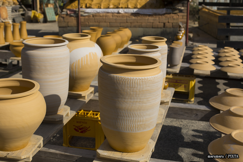 pottery works in Japan