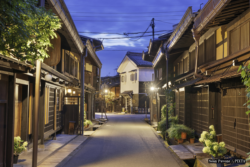 Sannomachi Street in Takayama