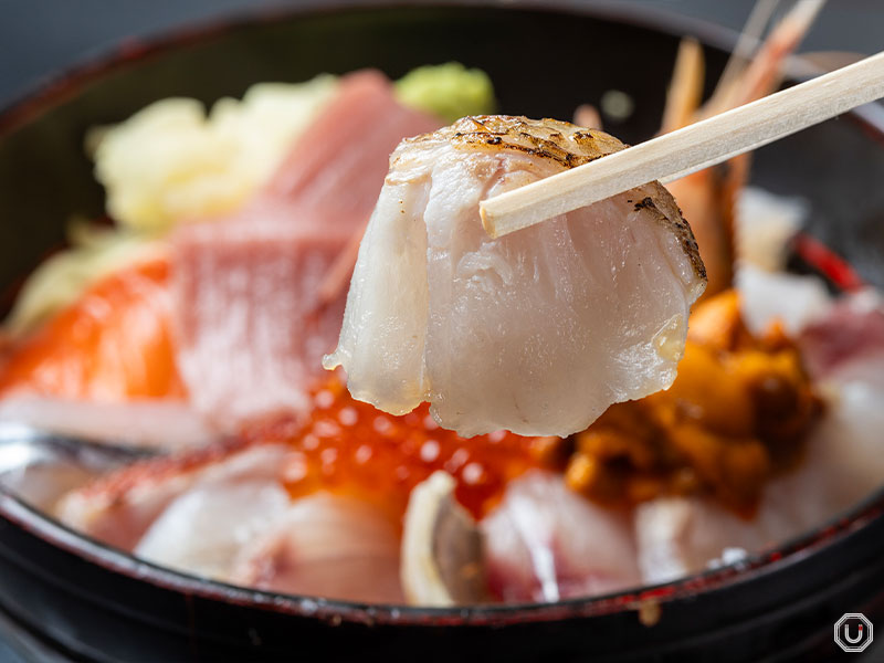 Kashigashira rice bowl at Sashimi Bar Kashigashira in Tsukiji
