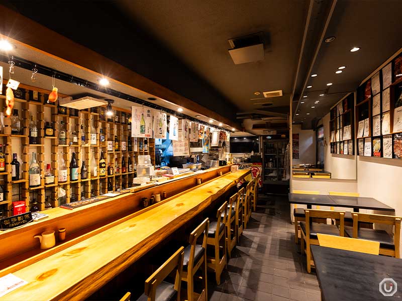 Interior of Sashimi Bar Kashigashira in Tsukiji