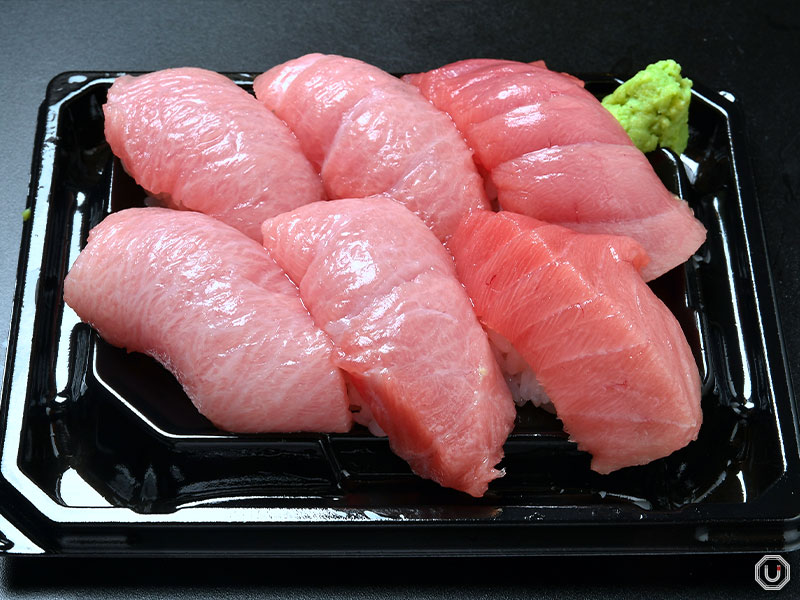 まぐろや黒銀 築地本店　 特上トロ三種にぎり