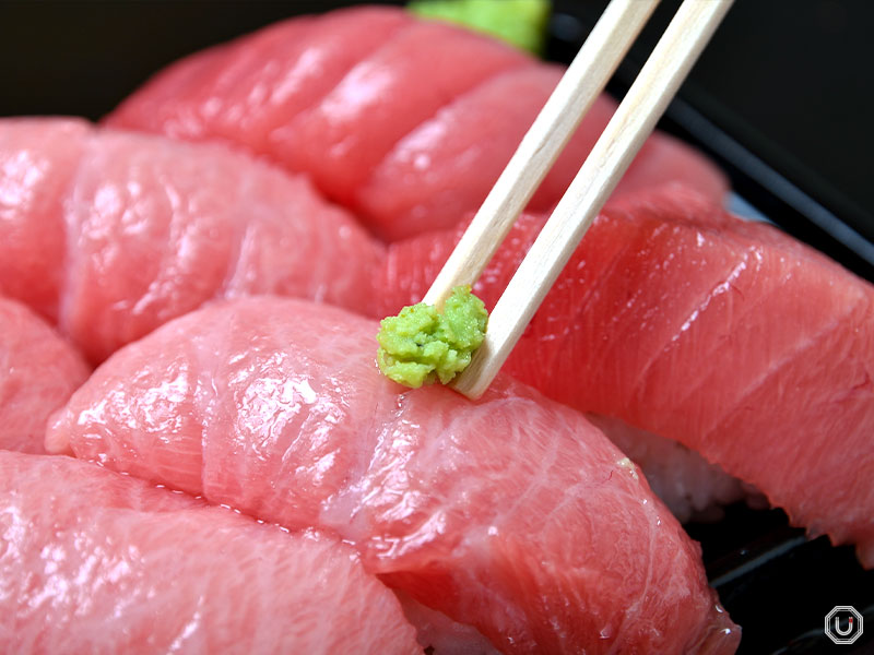 まぐろや黒銀 築地本店　 特上トロ三種にぎり