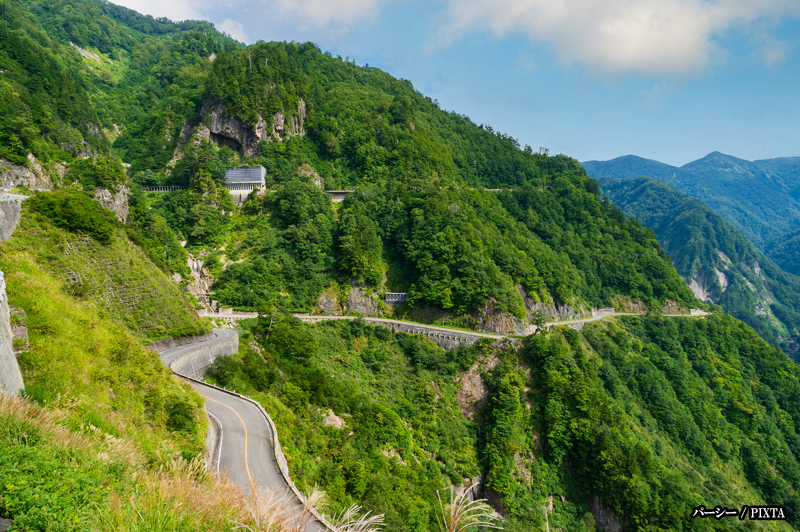 Hakusan Shirakawa-go White Road