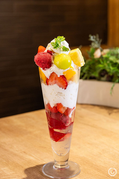 Mix Fruits parfait at MARUTOME The Juicery Parfaiteria