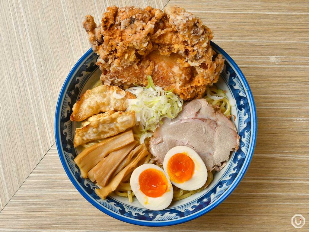秋葉原つけ麺 油そば 楽