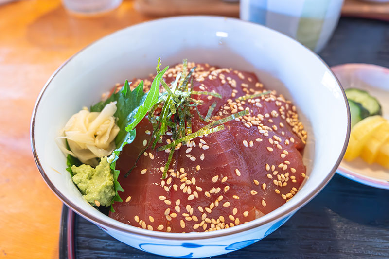 Tekka-don (tuna bowl) image