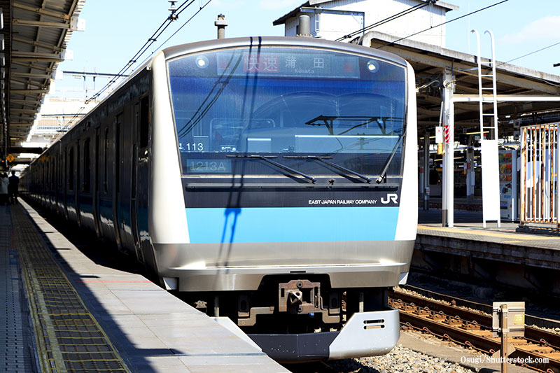 JR Keihin-Tōhoku Line to Shimbashi Station