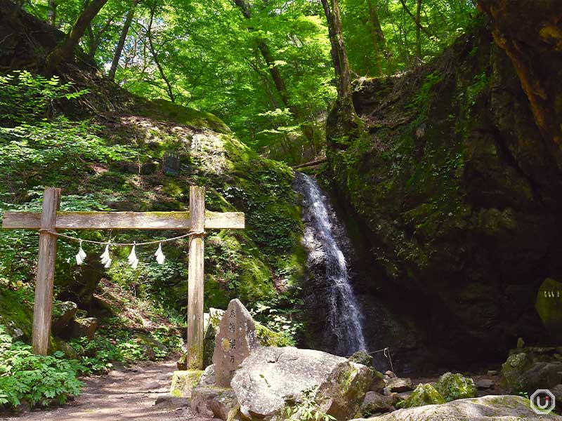 Ayahiro Waterfall