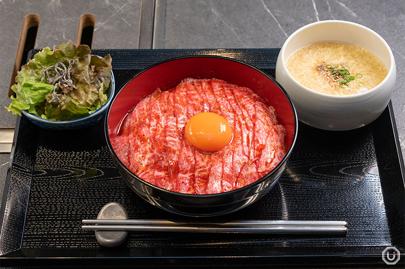 #ヒロキヤ六本木の#飲めるユッケ丼の写真