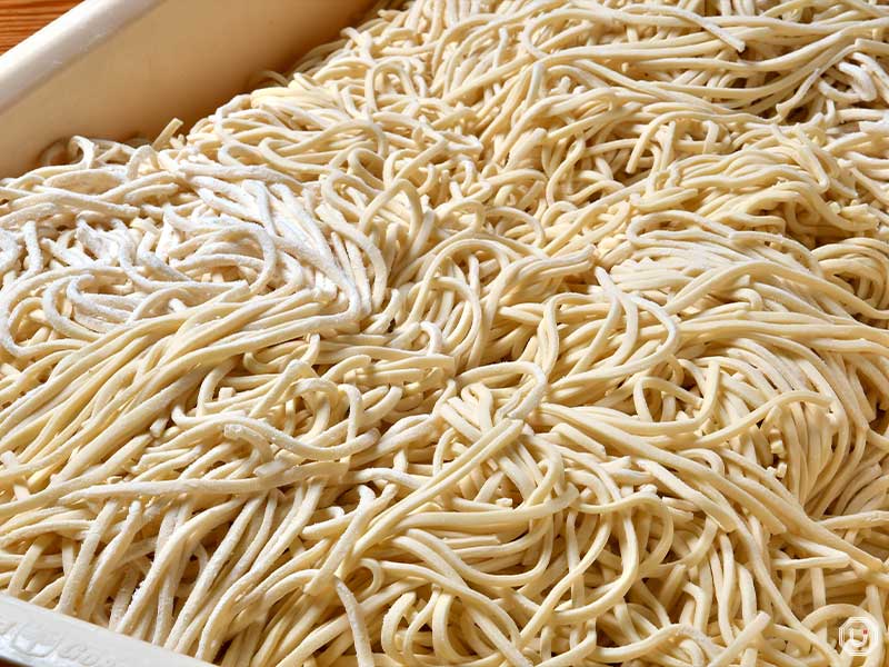 『みやら製麺』の自家製麺
