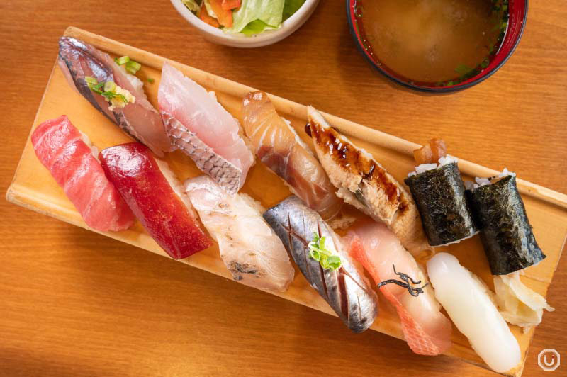 新宿にある東京寿司 ITAMAE SUSHIの江戸前にぎりセット